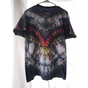 Large black/grey/pink tie dye tshirt
